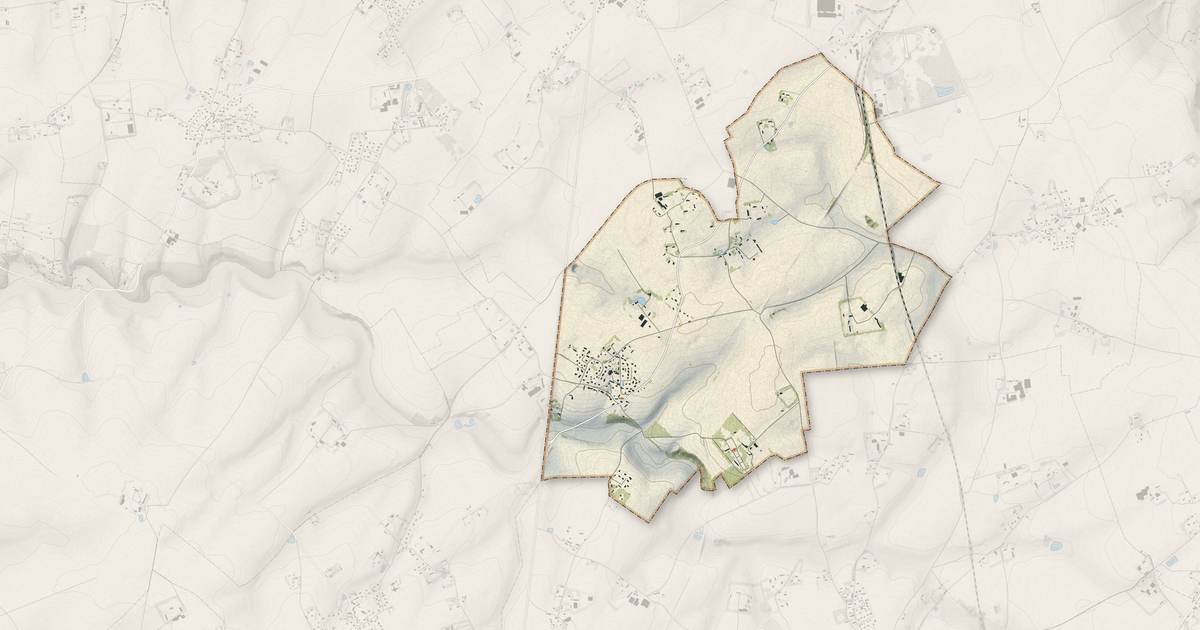 Portrait cartographique de Auberville-la-Renault : relief, eau, forêts, bâti et voies, calculés à partir des données de l'IGN