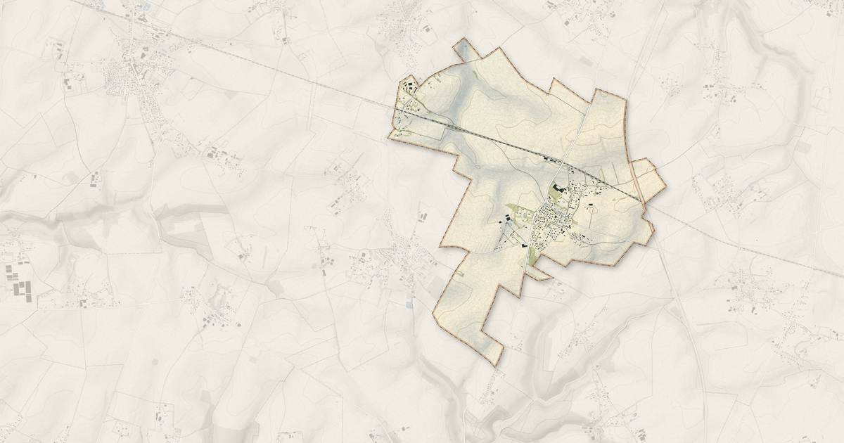 Portrait cartographique de Critot : relief, eau, forêts, bâti et voies, calculés à partir des données de l'IGN