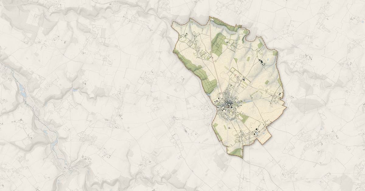 Portrait cartographique de Doudeville : relief, eau, forêts, bâti et voies, calculés à partir des données de l'IGN