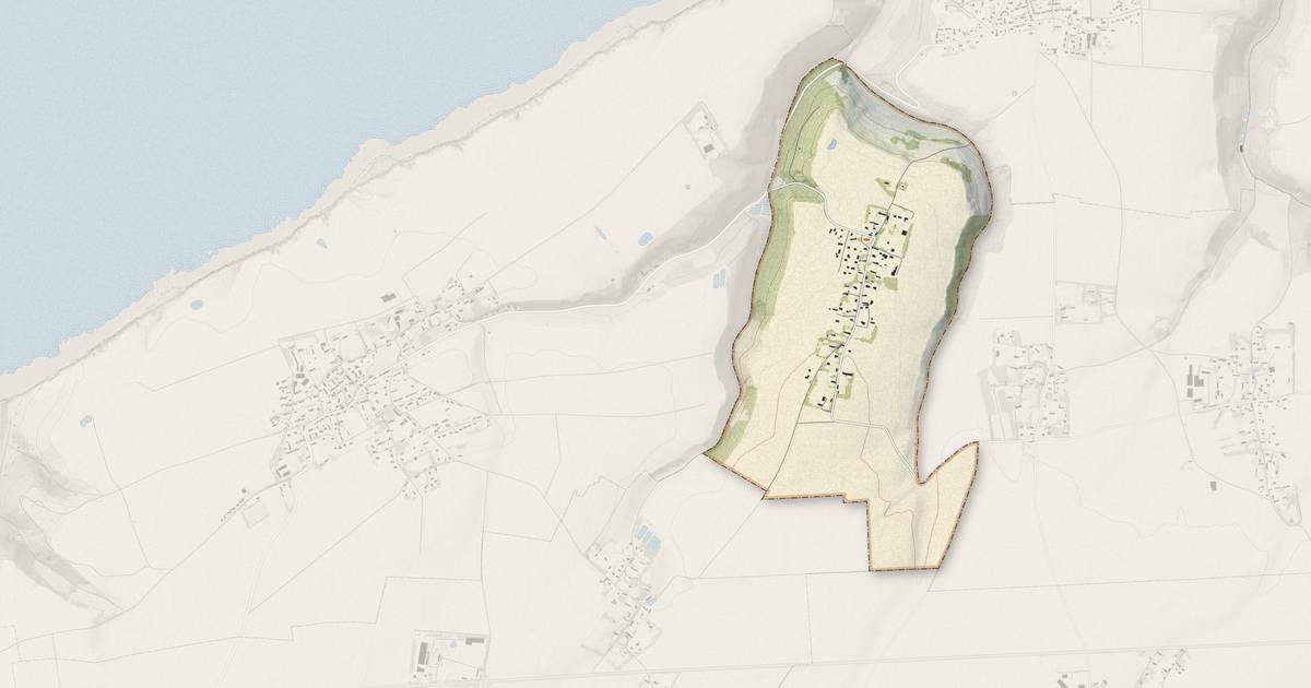 Portrait cartographique de Écretteville-sur-Mer : relief, eau, forêts, bâti et voies, calculés à partir des données de l'IGN
