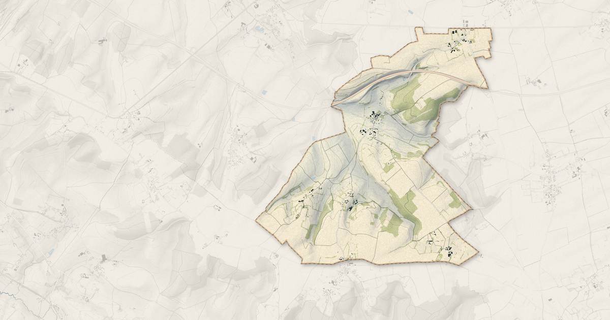 Portrait cartographique de Flamets-Frétils : relief, eau, forêts, bâti et voies, calculés à partir des données de l'IGN