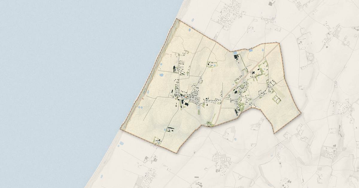 Portrait cartographique de Heuqueville : relief, eau, forêts, bâti et voies, calculés à partir des données de l'IGN