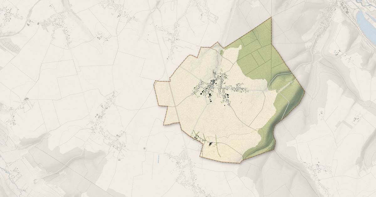 Portrait cartographique de Monchy-sur-Eu : relief, eau, forêts, bâti et voies, calculés à partir des données de l'IGN