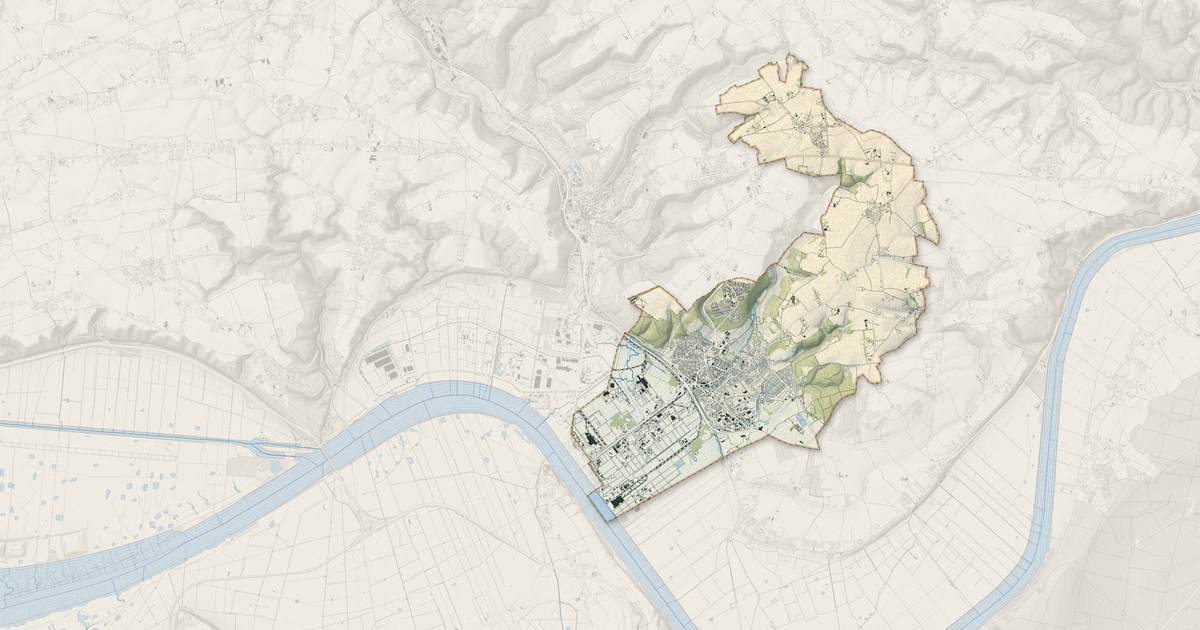 Portrait cartographique de Port-Jérôme-sur-Seine : relief, eau, forêts, bâti et voies, calculés à partir des données de l'IGN