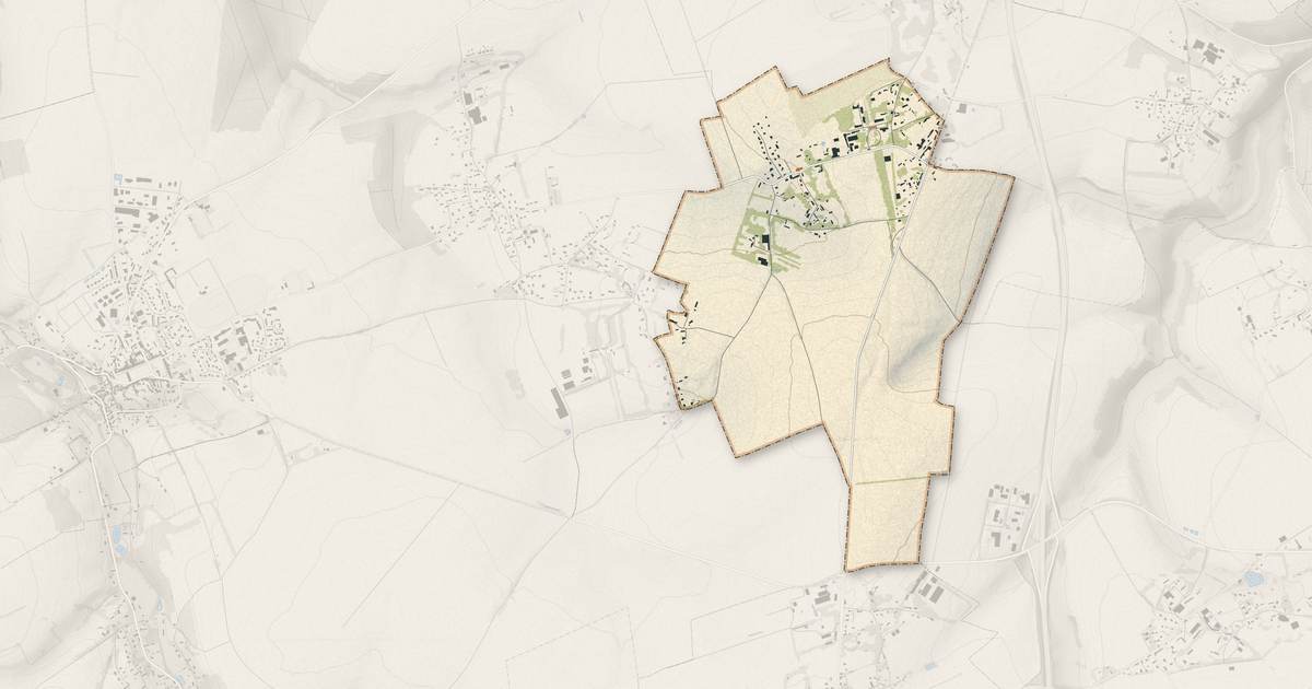 Portrait cartographique de Omonville : relief, eau, forêts, bâti et voies, calculés à partir des données de l'IGN
