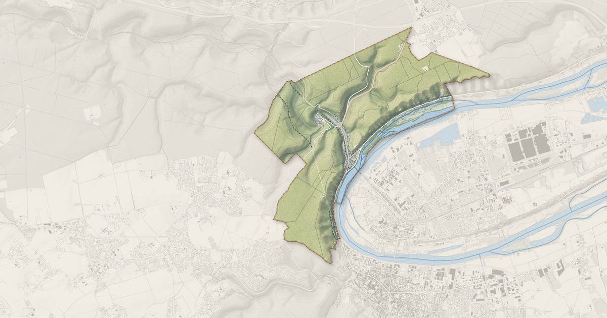 Portrait cartographique de Orival : relief, eau, forêts, bâti et voies, calculés à partir des données de l'IGN