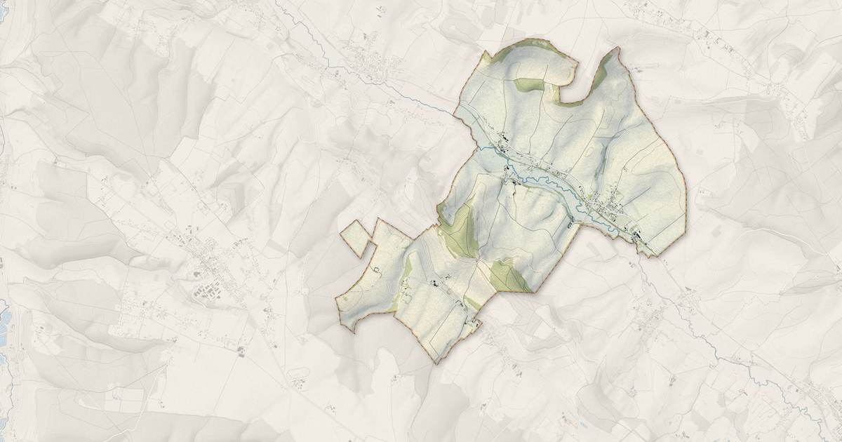 Portrait cartographique de Osmoy-Saint-Valery : relief, eau, forêts, bâti et voies, calculés à partir des données de l'IGN