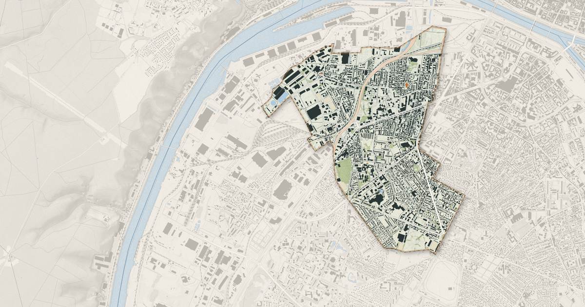 Portrait cartographique de Le Petit-Quevilly : relief, eau, forêts, bâti et voies, calculés à partir des données de l'IGN
