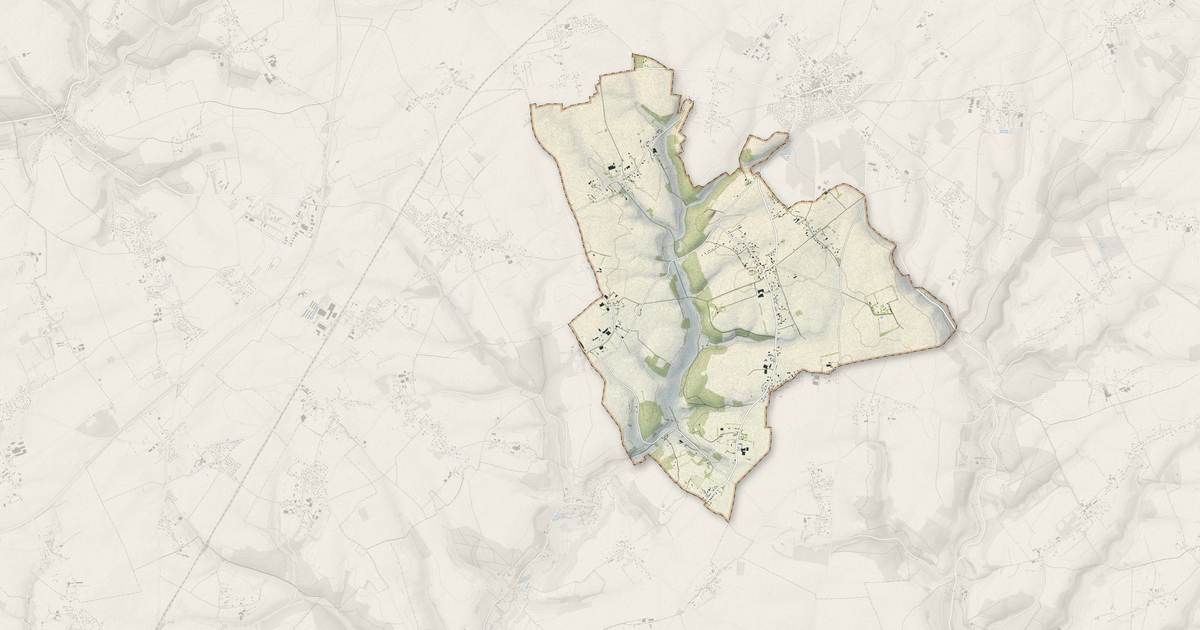 Portrait cartographique de Sainte-Croix-sur-Buchy : relief, eau, forêts, bâti et voies, calculés à partir des données de l'IGN