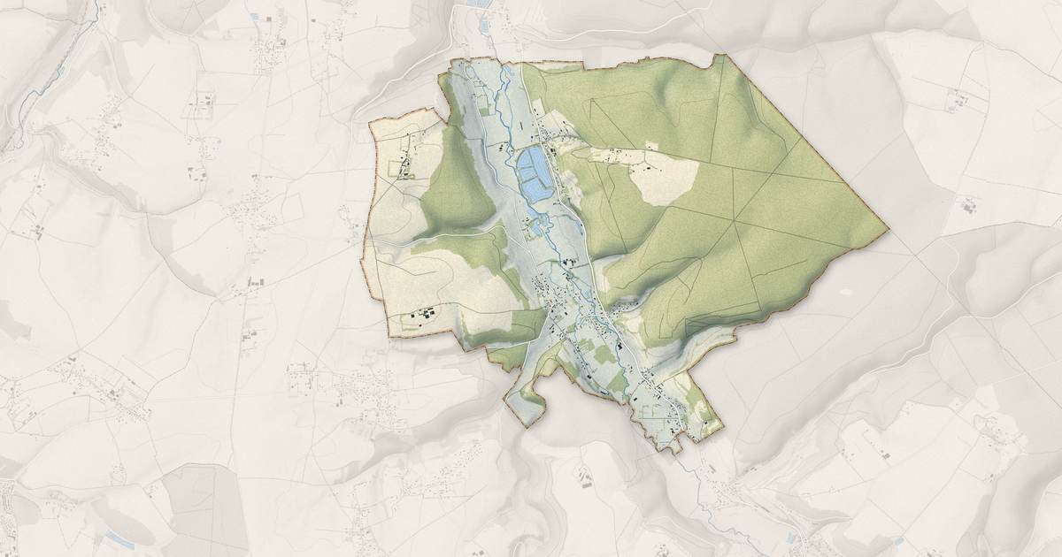 Portrait cartographique de Saint-Hellier : relief, eau, forêts, bâti et voies, calculés à partir des données de l'IGN