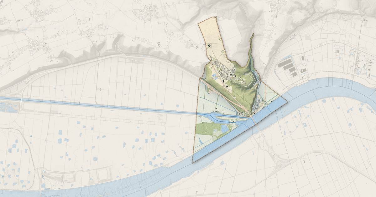 Portrait cartographique de Tancarville : relief, eau, forêts, bâti et voies, calculés à partir des données de l'IGN