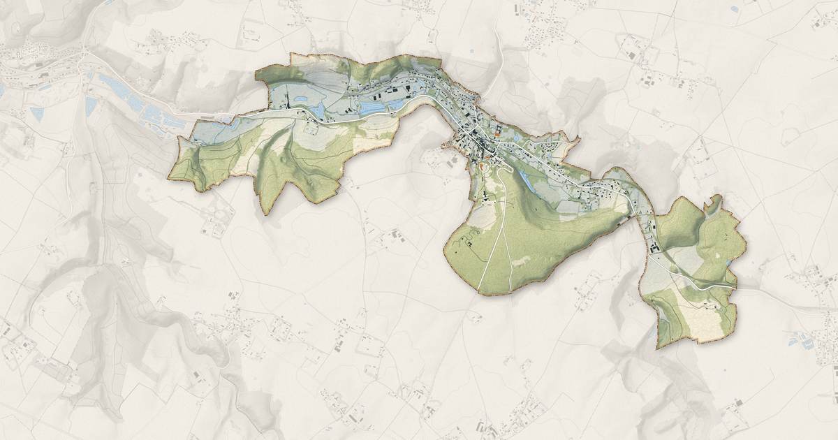 Portrait cartographique de Valmont : relief, eau, forêts, bâti et voies, calculés à partir des données de l'IGN