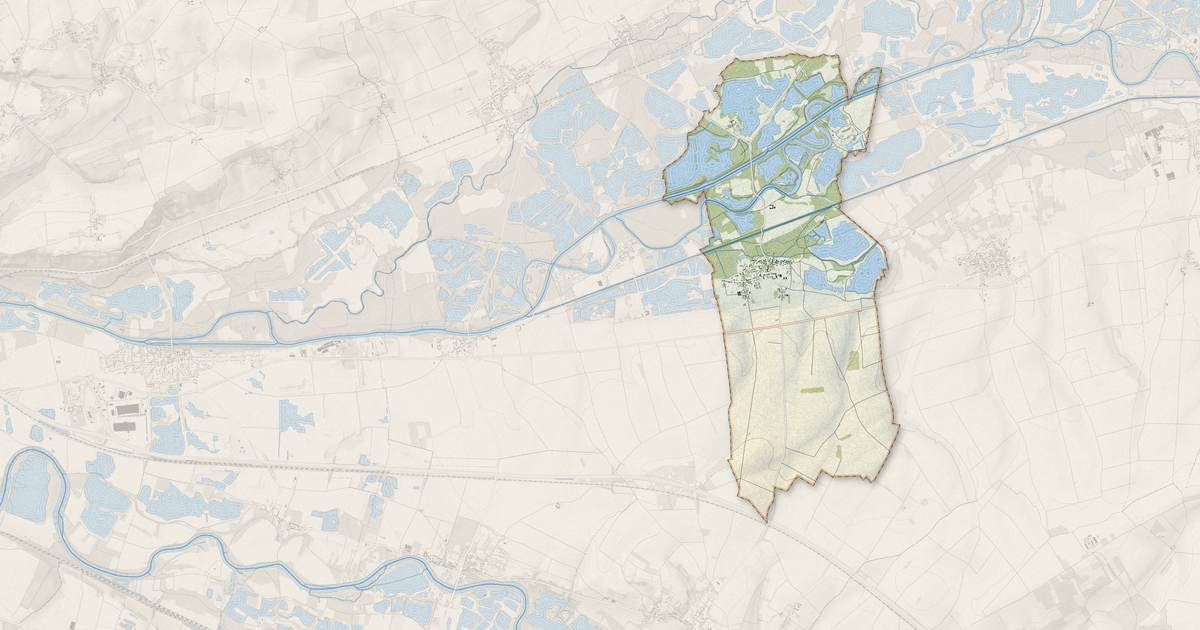 Portrait cartographique de Balloy : relief, eau, forêts, bâti et voies, calculés à partir des données de l'IGN