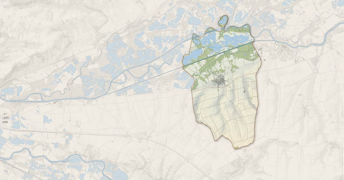Portrait cartographique de Bazoches-lès-Bray : relief, eau, forêts, bâti et voies, calculés à partir des données de l'IGN