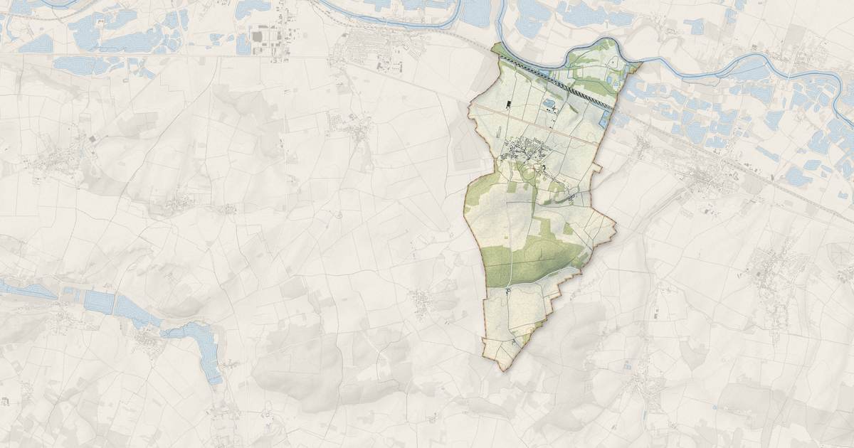 Portrait cartographique de La Brosse-Montceaux : relief, eau, forêts, bâti et voies, calculés à partir des données de l'IGN