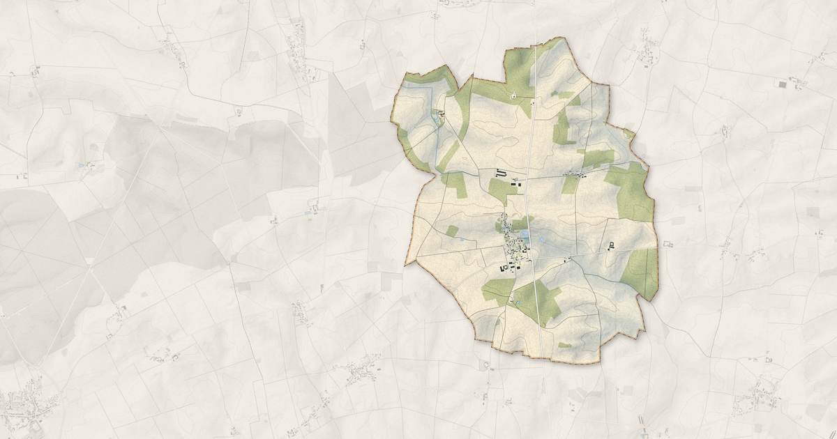 Portrait cartographique de Courchamp : relief, eau, forêts, bâti et voies, calculés à partir des données de l'IGN