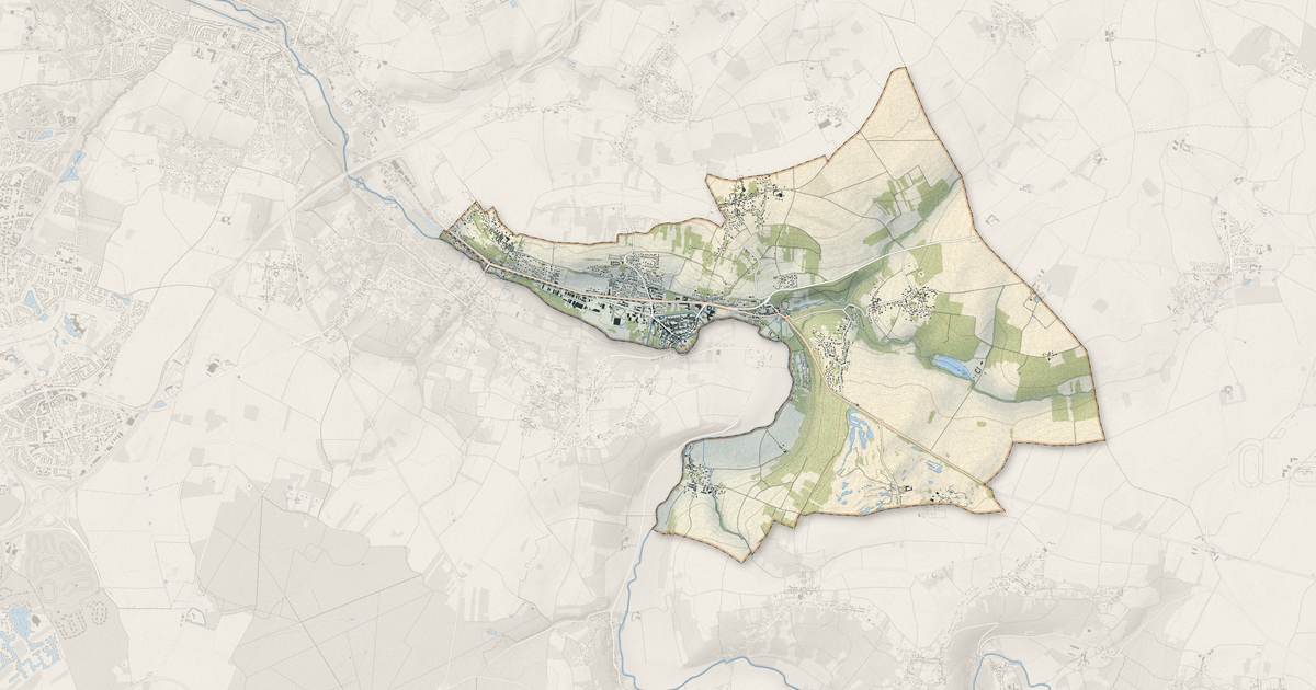Portrait cartographique de Crécy-la-Chapelle : relief, eau, forêts, bâti et voies, calculés à partir des données de l'IGN