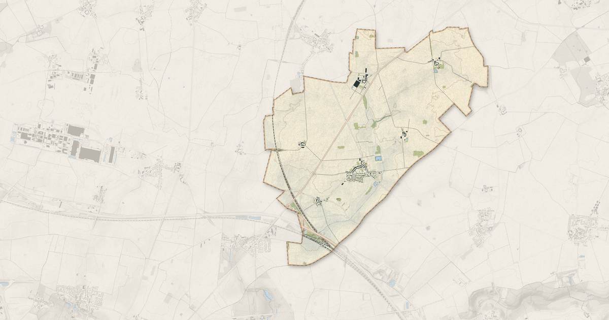 Portrait cartographique de Crisenoy : relief, eau, forêts, bâti et voies, calculés à partir des données de l'IGN