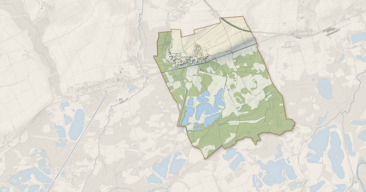 Portrait cartographique de Everly : relief, eau, forêts, bâti et voies, calculés à partir des données de l'IGN