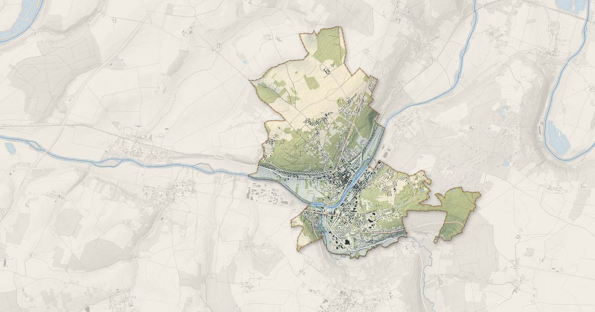 Portrait cartographique de La Ferté-sous-Jouarre : relief, eau, forêts, bâti et voies, calculés à partir des données de l'IGN
