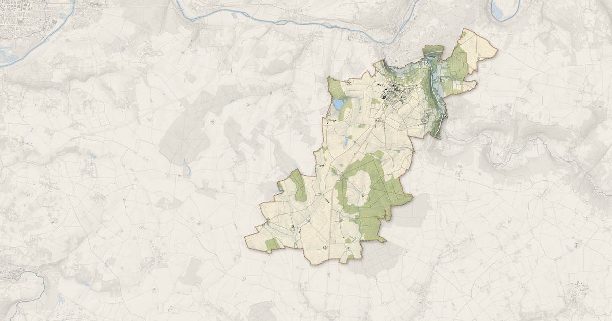 Portrait cartographique de Jouarre : relief, eau, forêts, bâti et voies, calculés à partir des données de l'IGN