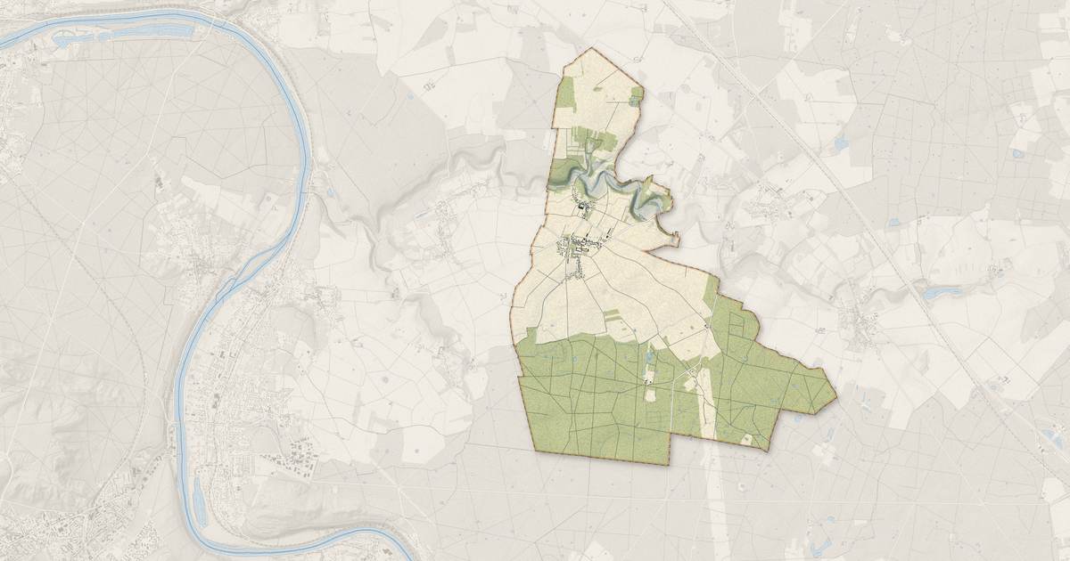 Portrait cartographique de Machault : relief, eau, forêts, bâti et voies, calculés à partir des données de l'IGN