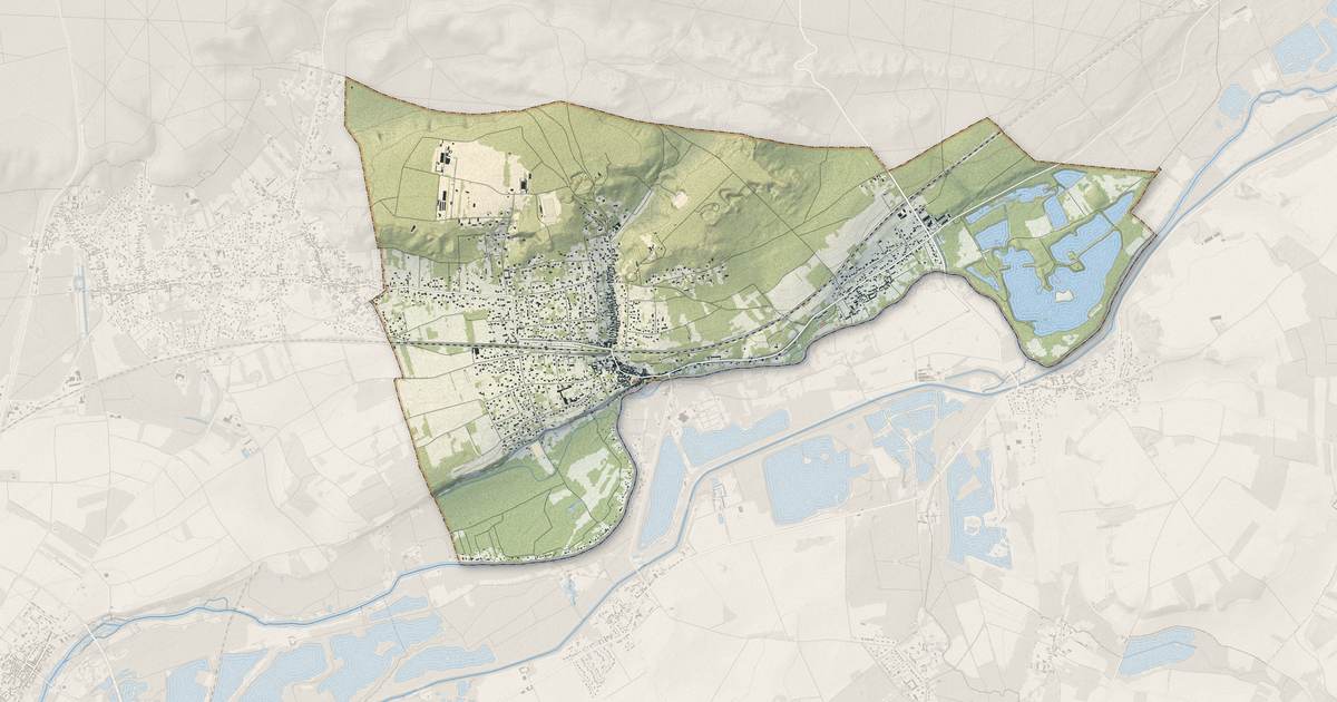 Portrait cartographique de Montigny-sur-Loing : relief, eau, forêts, bâti et voies, calculés à partir des données de l'IGN