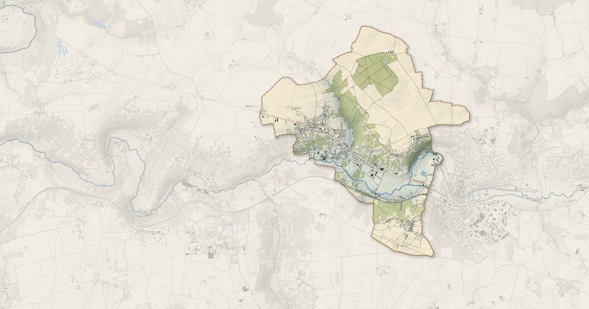 Portrait cartographique de Mouroux : relief, eau, forêts, bâti et voies, calculés à partir des données de l'IGN