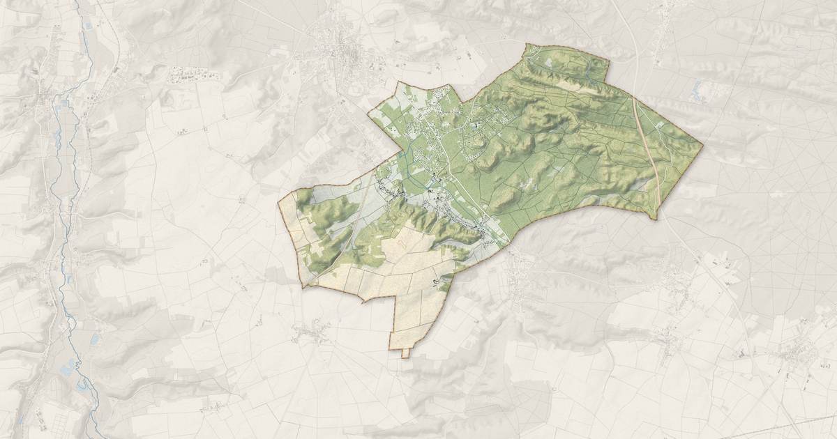 Portrait cartographique de Noisy-sur-École : relief, eau, forêts, bâti et voies, calculés à partir des données de l'IGN
