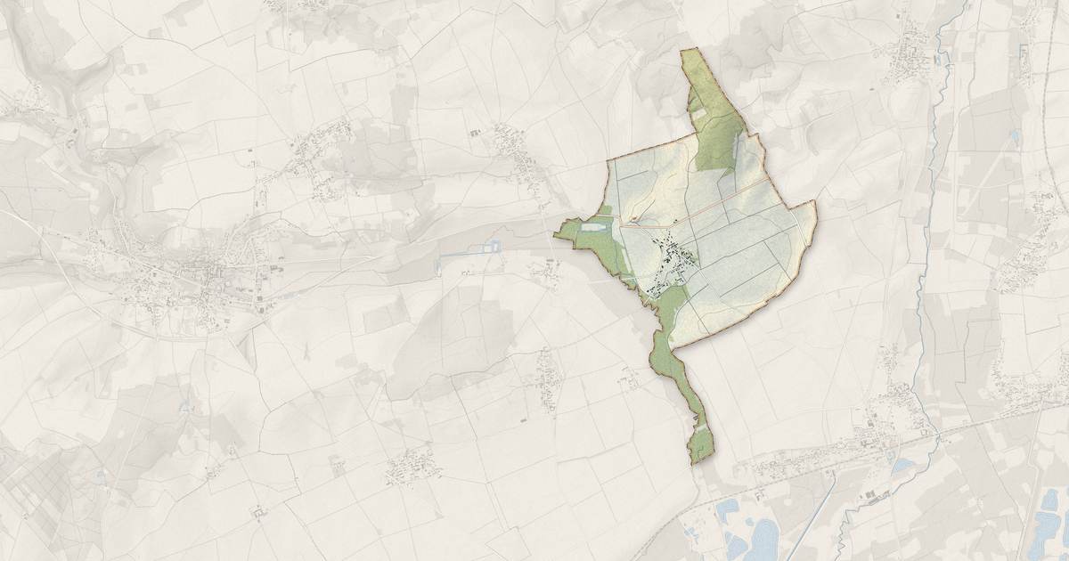 Portrait cartographique de Paroy : relief, eau, forêts, bâti et voies, calculés à partir des données de l'IGN