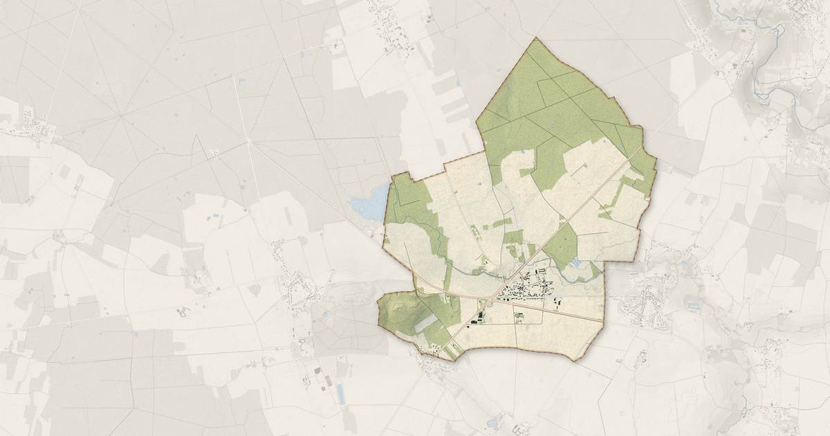 Portrait cartographique de Pézarches : relief, eau, forêts, bâti et voies, calculés à partir des données de l'IGN