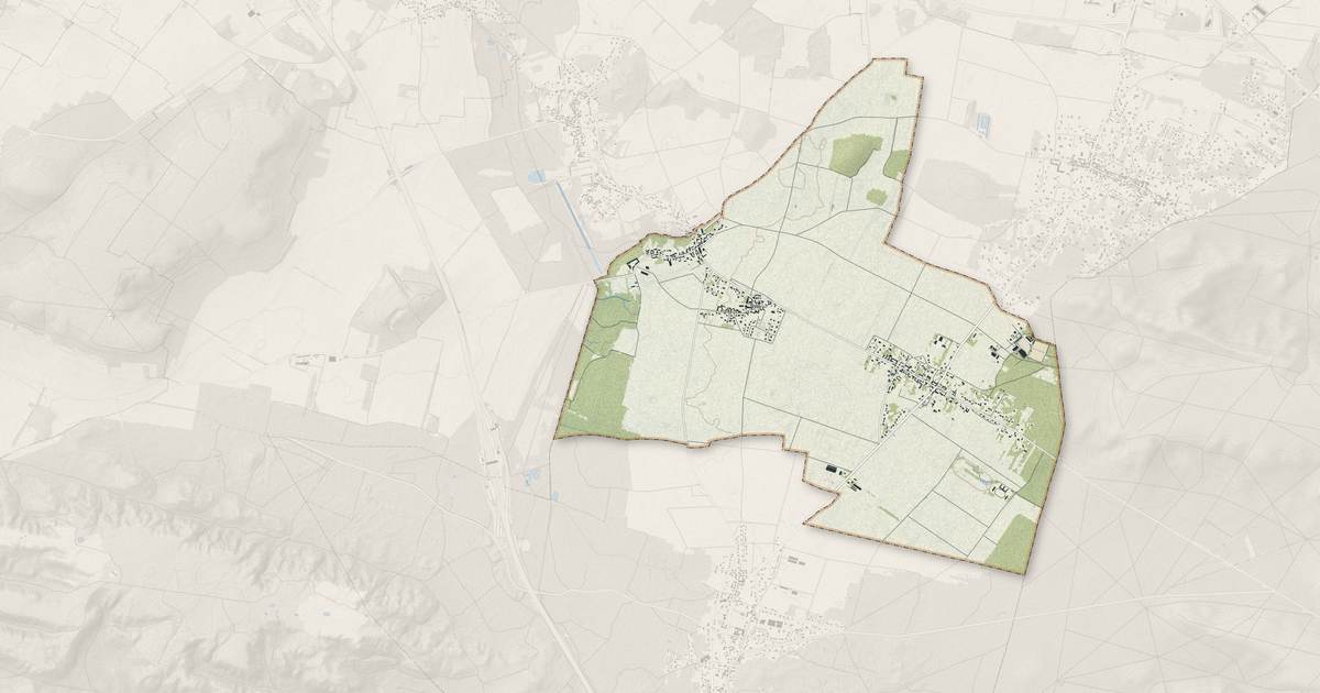 Portrait cartographique de Saint-Martin-en-Bière : relief, eau, forêts, bâti et voies, calculés à partir des données de l'IGN