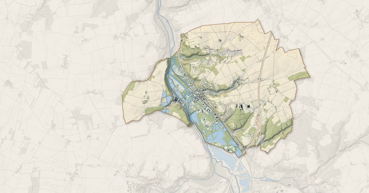 Portrait cartographique de Souppes-sur-Loing : relief, eau, forêts, bâti et voies, calculés à partir des données de l'IGN