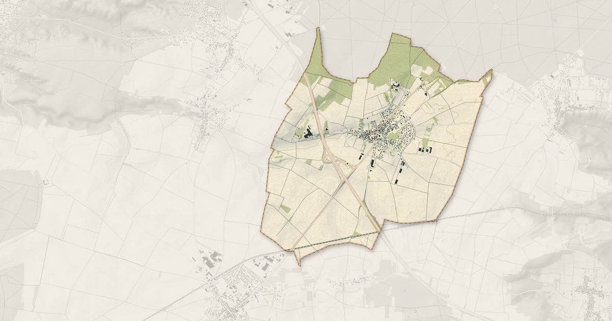 Portrait cartographique de Ury : relief, eau, forêts, bâti et voies, calculés à partir des données de l'IGN