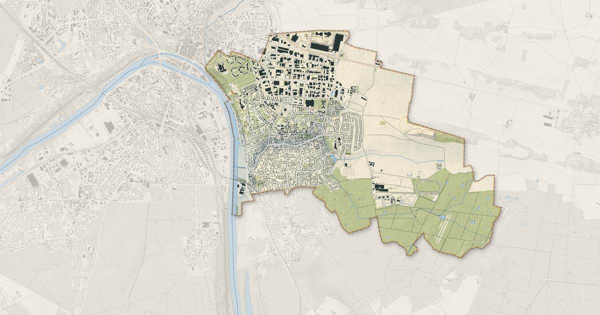 Portrait cartographique de Vaux-le-Pénil : relief, eau, forêts, bâti et voies, calculés à partir des données de l'IGN