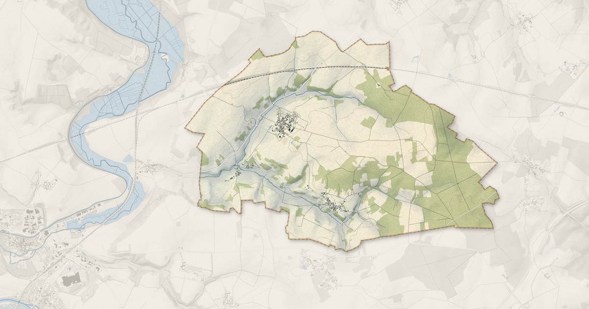 Portrait cartographique de Vendrest : relief, eau, forêts, bâti et voies, calculés à partir des données de l'IGN
