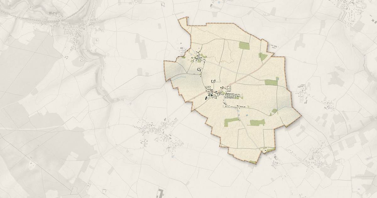 Portrait cartographique de Mondreville : relief, eau, forêts, bâti et voies, calculés à partir des données de l'IGN