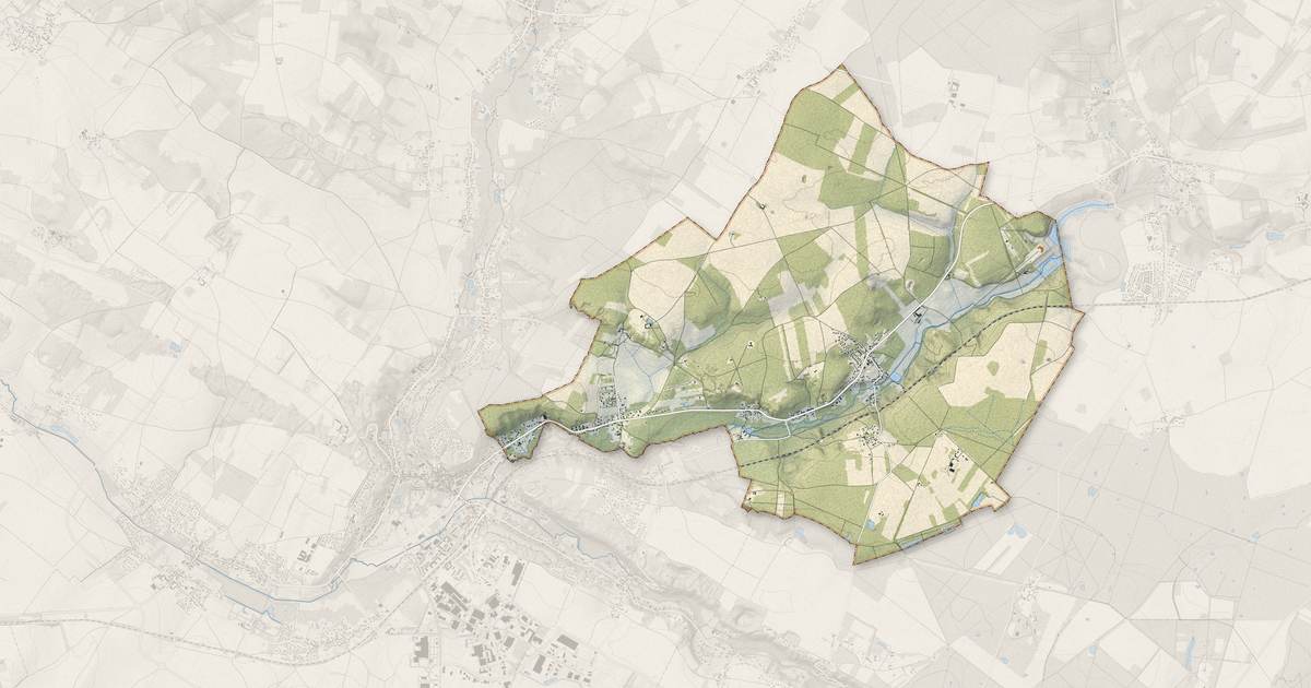 Portrait cartographique de Saint-Hilarion : relief, eau, forêts, bâti et voies, calculés à partir des données de l'IGN