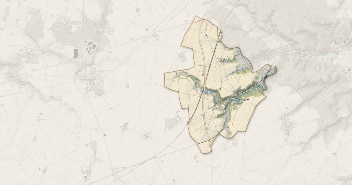 Portrait cartographique de Saint-Martin-de-Bréthencourt : relief, eau, forêts, bâti et voies, calculés à partir des données de l'IGN