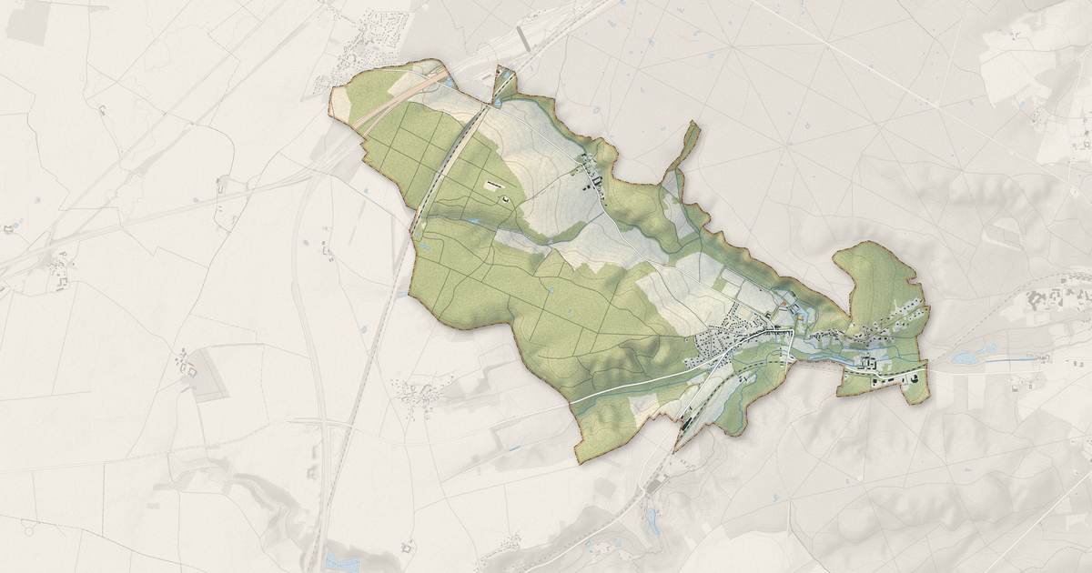 Portrait cartographique de Sainte-Mesme : relief, eau, forêts, bâti et voies, calculés à partir des données de l'IGN
