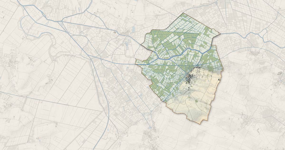 Portrait cartographique de Arçais : relief, eau, forêts, bâti et voies, calculés à partir des données de l'IGN
