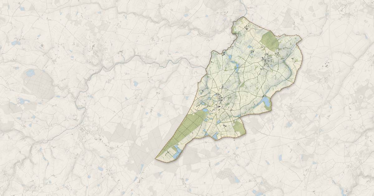 Portrait cartographique de Boussais : relief, eau, forêts, bâti et voies, calculés à partir des données de l'IGN