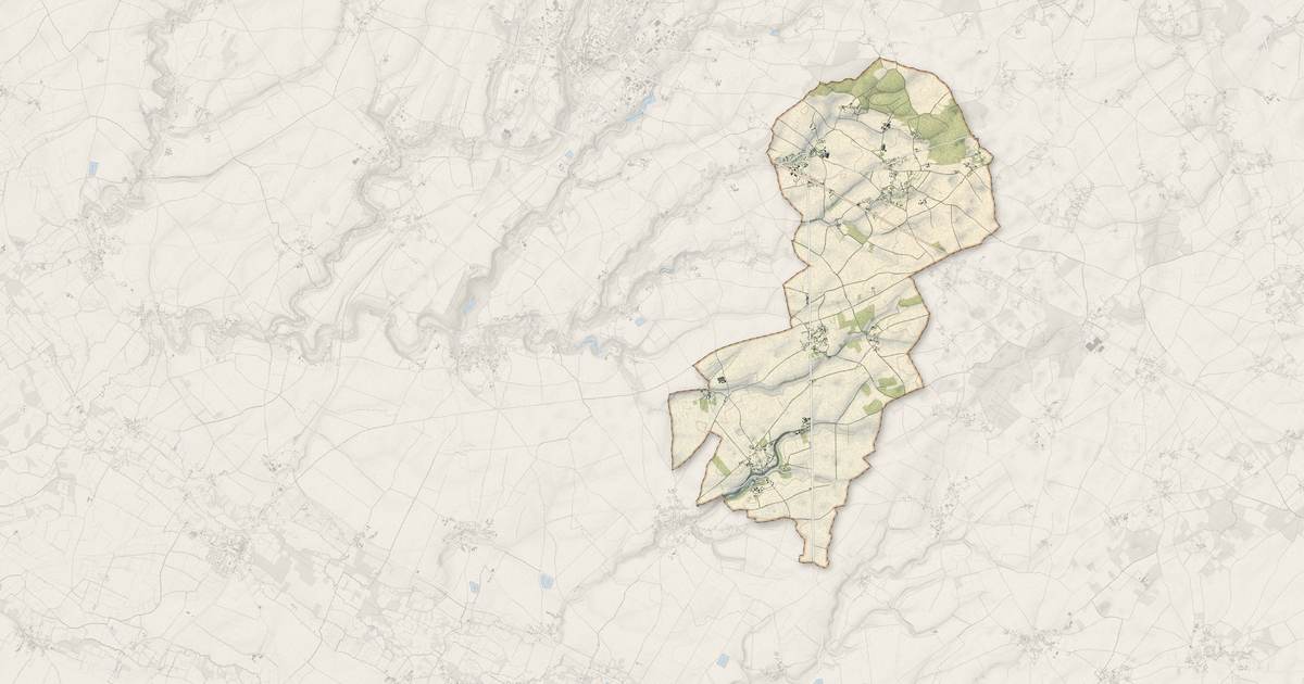 Portrait cartographique de Fontivillié : relief, eau, forêts, bâti et voies, calculés à partir des données de l'IGN