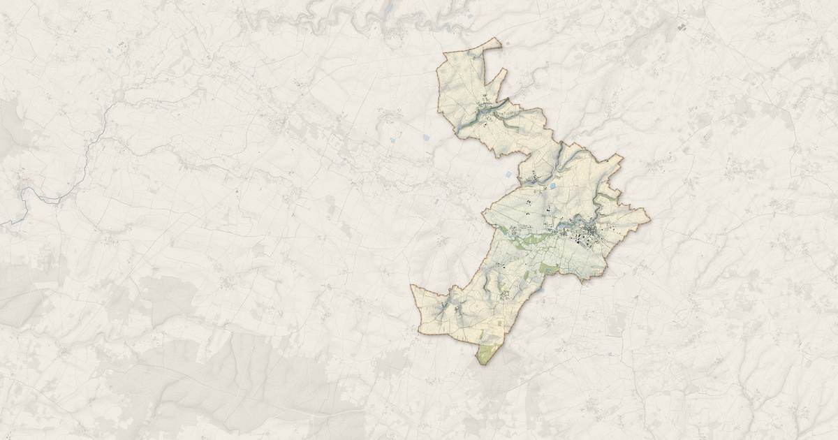 Portrait cartographique de Chef-Boutonne : relief, eau, forêts, bâti et voies, calculés à partir des données de l'IGN