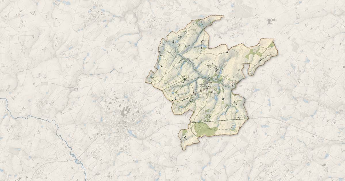 Portrait cartographique de Cirières : relief, eau, forêts, bâti et voies, calculés à partir des données de l'IGN