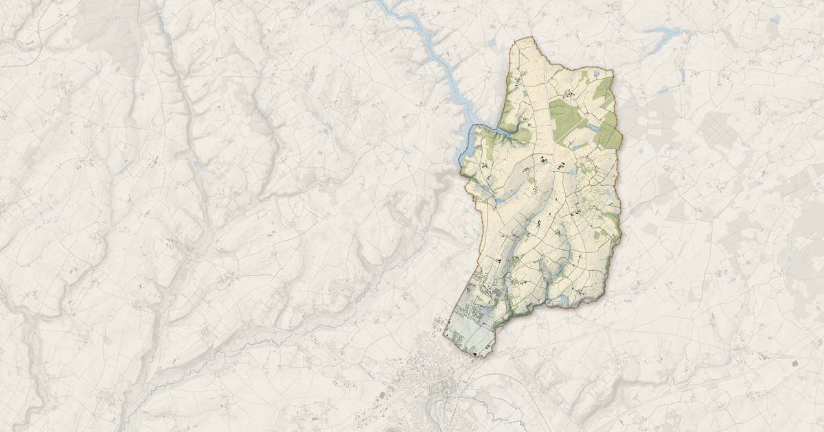 Portrait cartographique de Exireuil : relief, eau, forêts, bâti et voies, calculés à partir des données de l'IGN