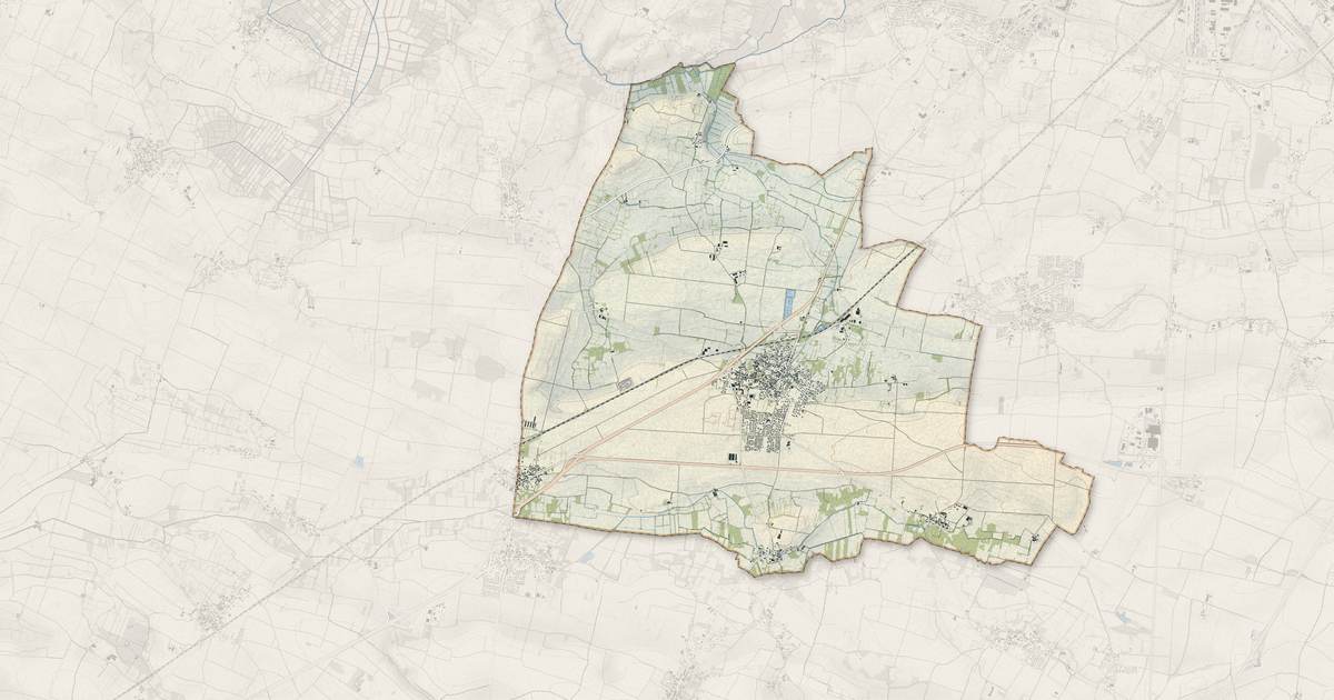 Portrait cartographique de Frontenay-Rohan-Rohan : relief, eau, forêts, bâti et voies, calculés à partir des données de l'IGN