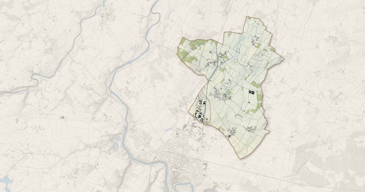 Portrait cartographique de Louzy : relief, eau, forêts, bâti et voies, calculés à partir des données de l'IGN