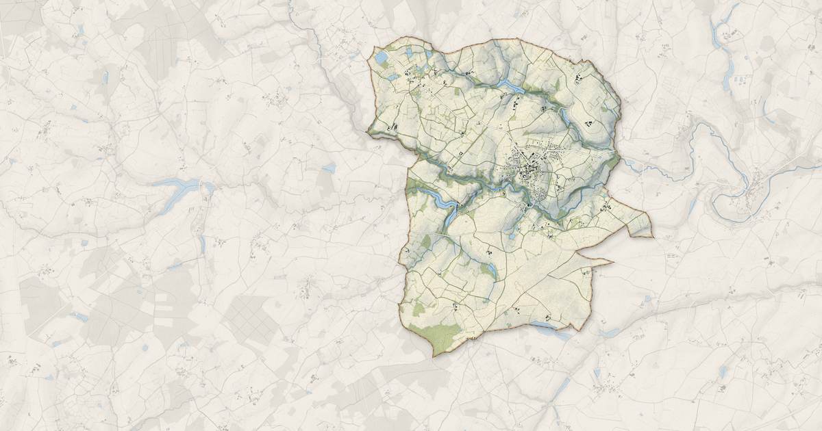 Portrait cartographique de Ménigoute : relief, eau, forêts, bâti et voies, calculés à partir des données de l'IGN