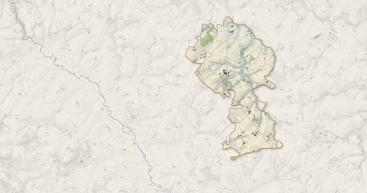 Portrait cartographique de La Petite-Boissière : relief, eau, forêts, bâti et voies, calculés à partir des données de l'IGN